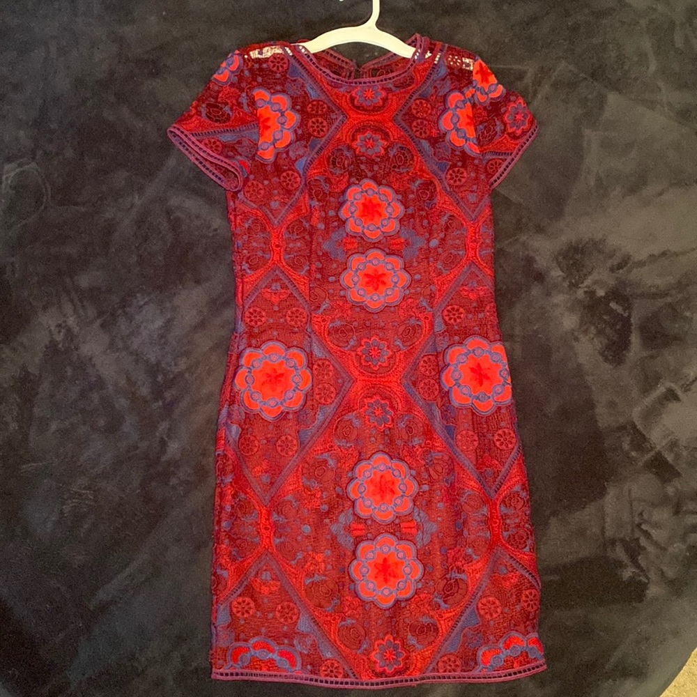 Gianni Bini mini dress - hook and eye lace details - Size Small